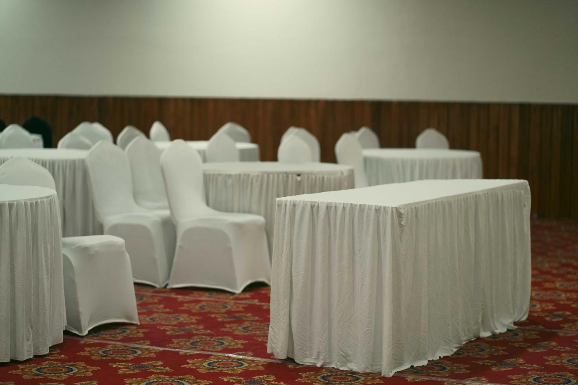 Abhyaran Resort & Spa Ranthambore 萨瓦伊马多普尔 外观 照片