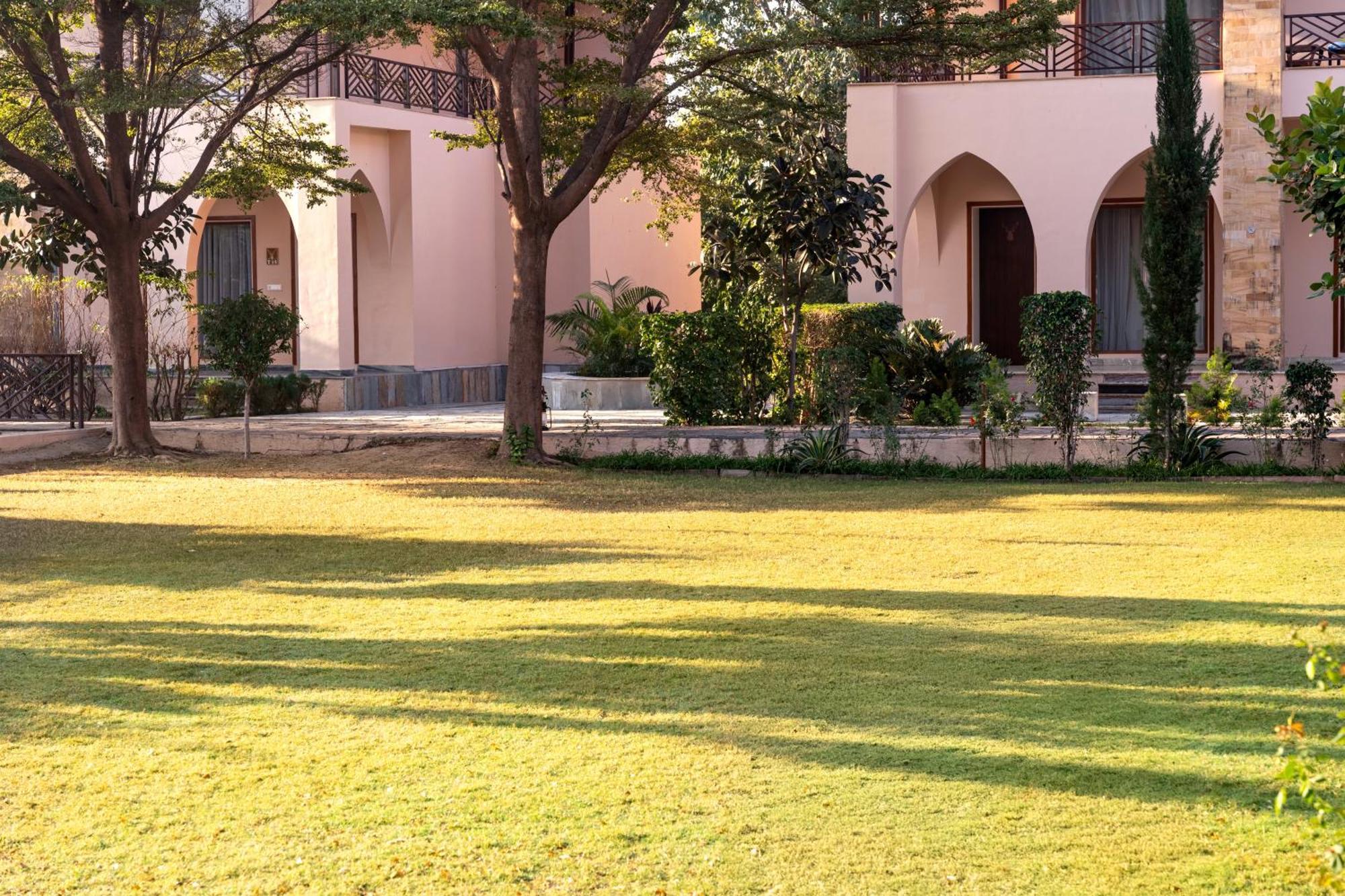 Abhyaran Resort & Spa Ranthambore 萨瓦伊马多普尔 外观 照片