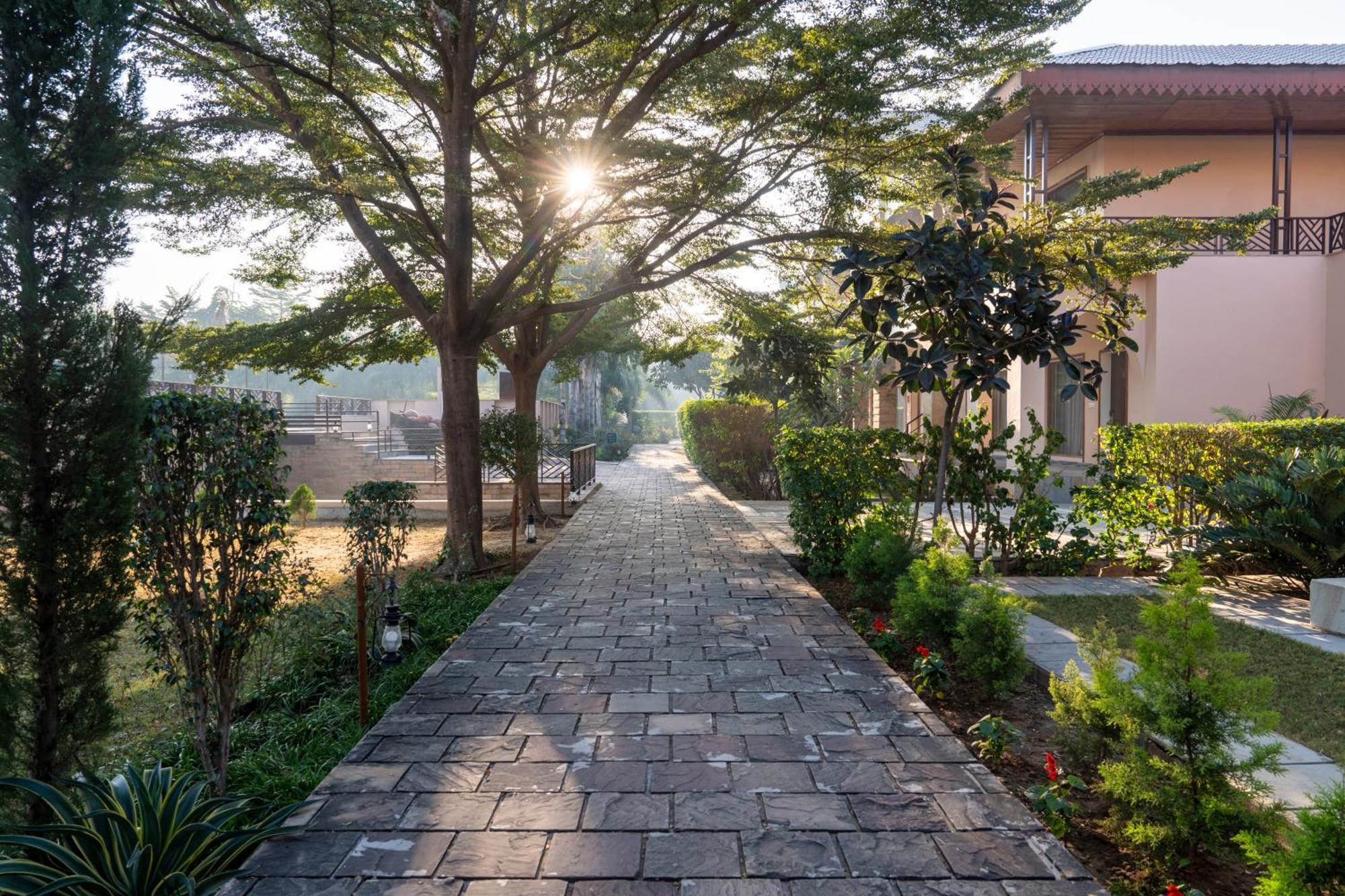 Abhyaran Resort & Spa Ranthambore 萨瓦伊马多普尔 外观 照片
